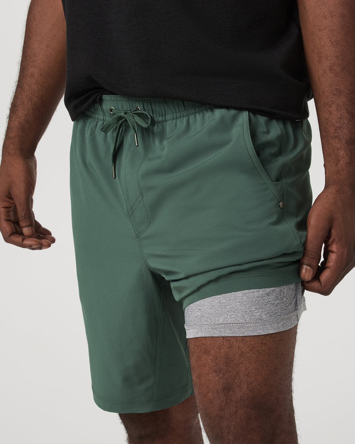 Vuori Kore Short Lined 9" Men's Agate Green Tonal Shorts
