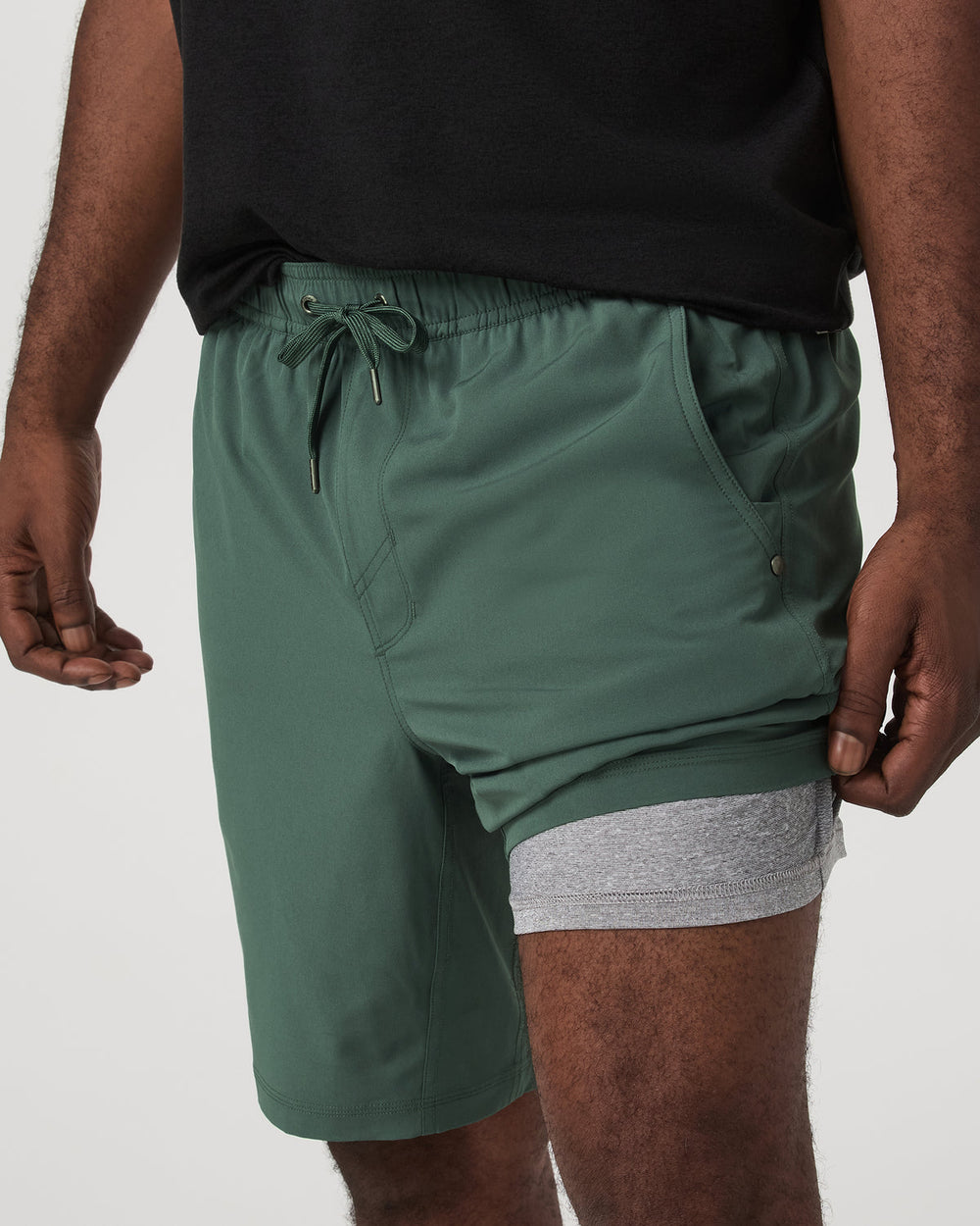 Vuori Kore Short Lined 9" Men's Agate Green Tonal Shorts