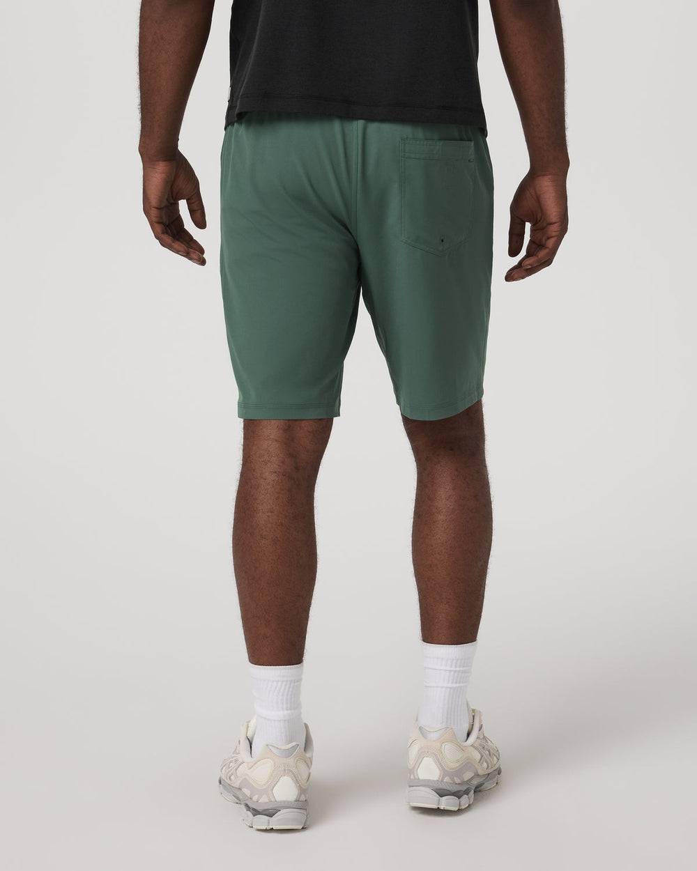 Vuori Kore Short Lined 9" Men's Agate Green Tonal Shorts
