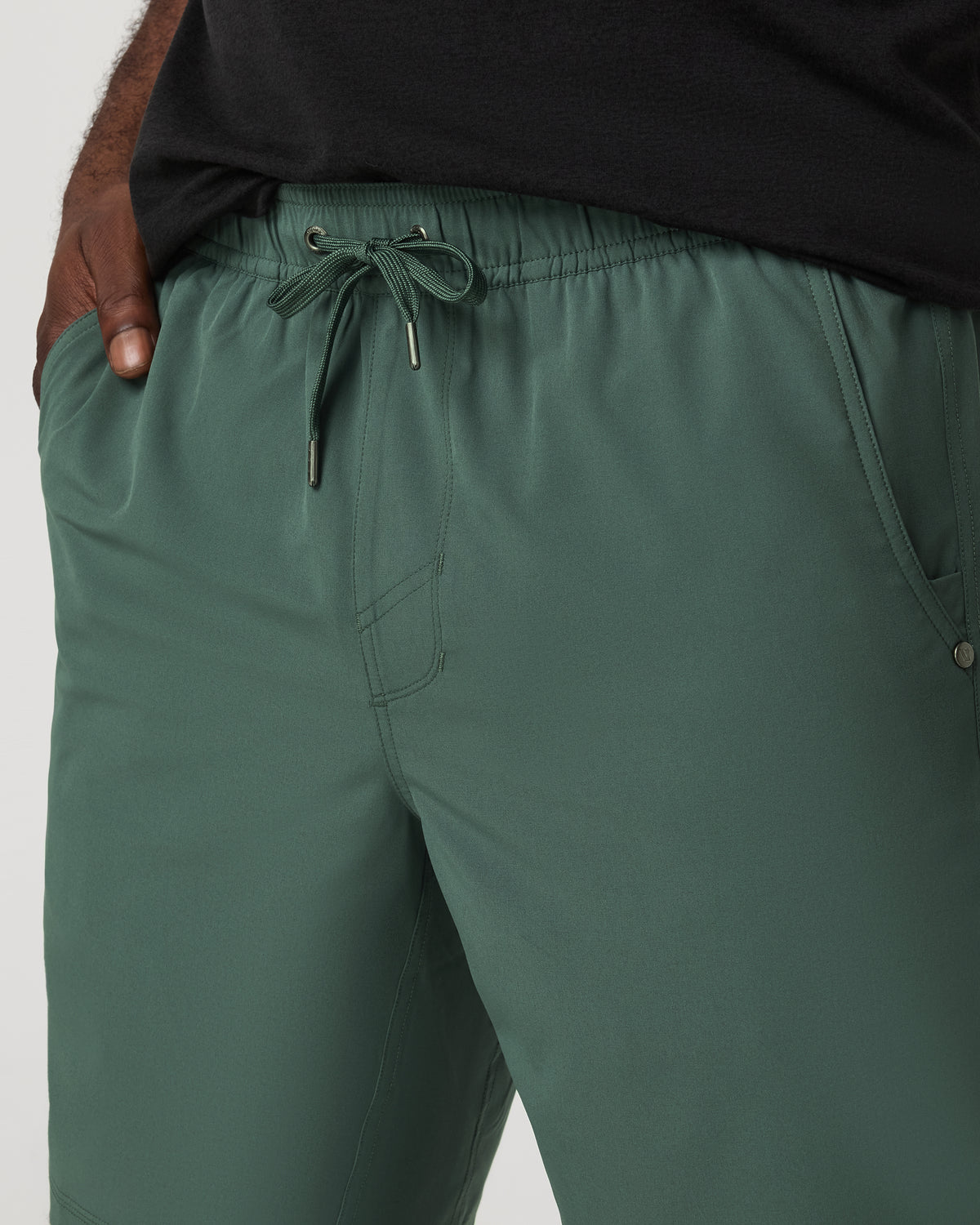 Vuori Kore Short Lined 9" Men's Agate Green Tonal Shorts