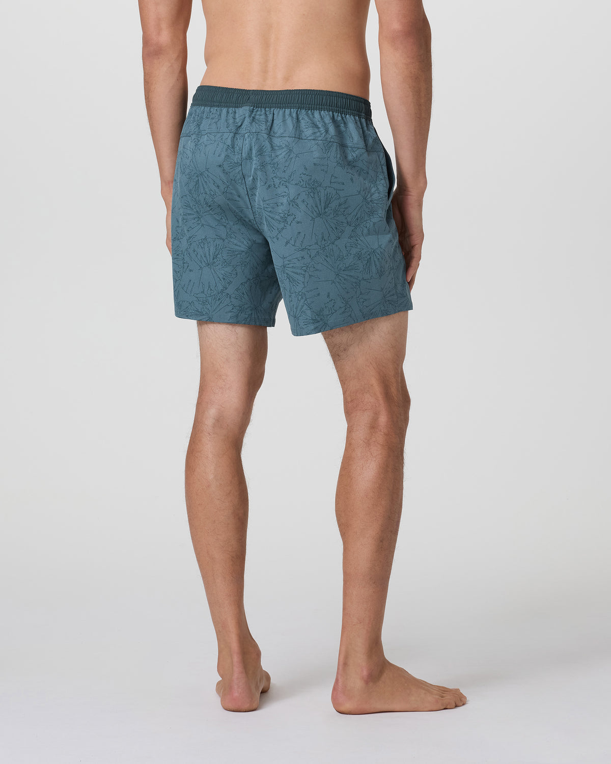 Vuori Maverick Volley Short Light Deep Sea Water Lily