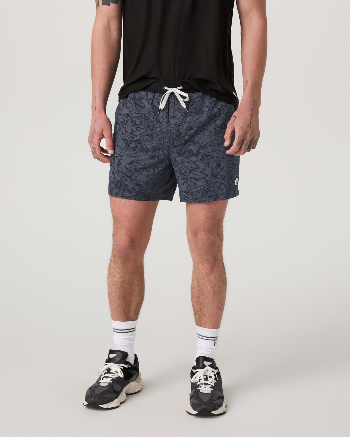 Vuori Kore Short Lined 5" Men's Moonlight Sand Shorts