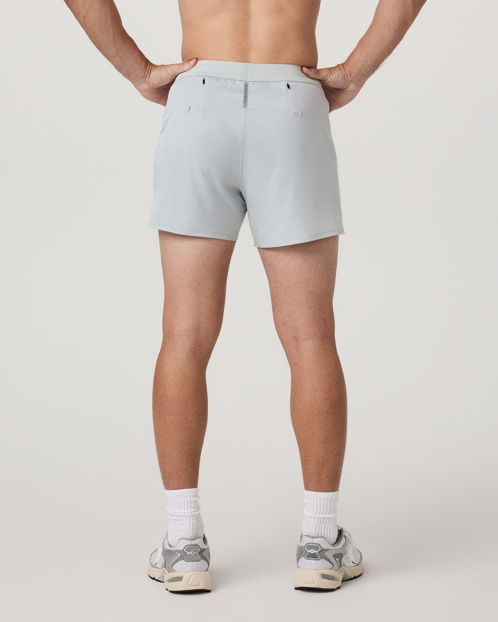 Vuori Qualify Short Lined 5" Men's Sky Grey Training Shorts