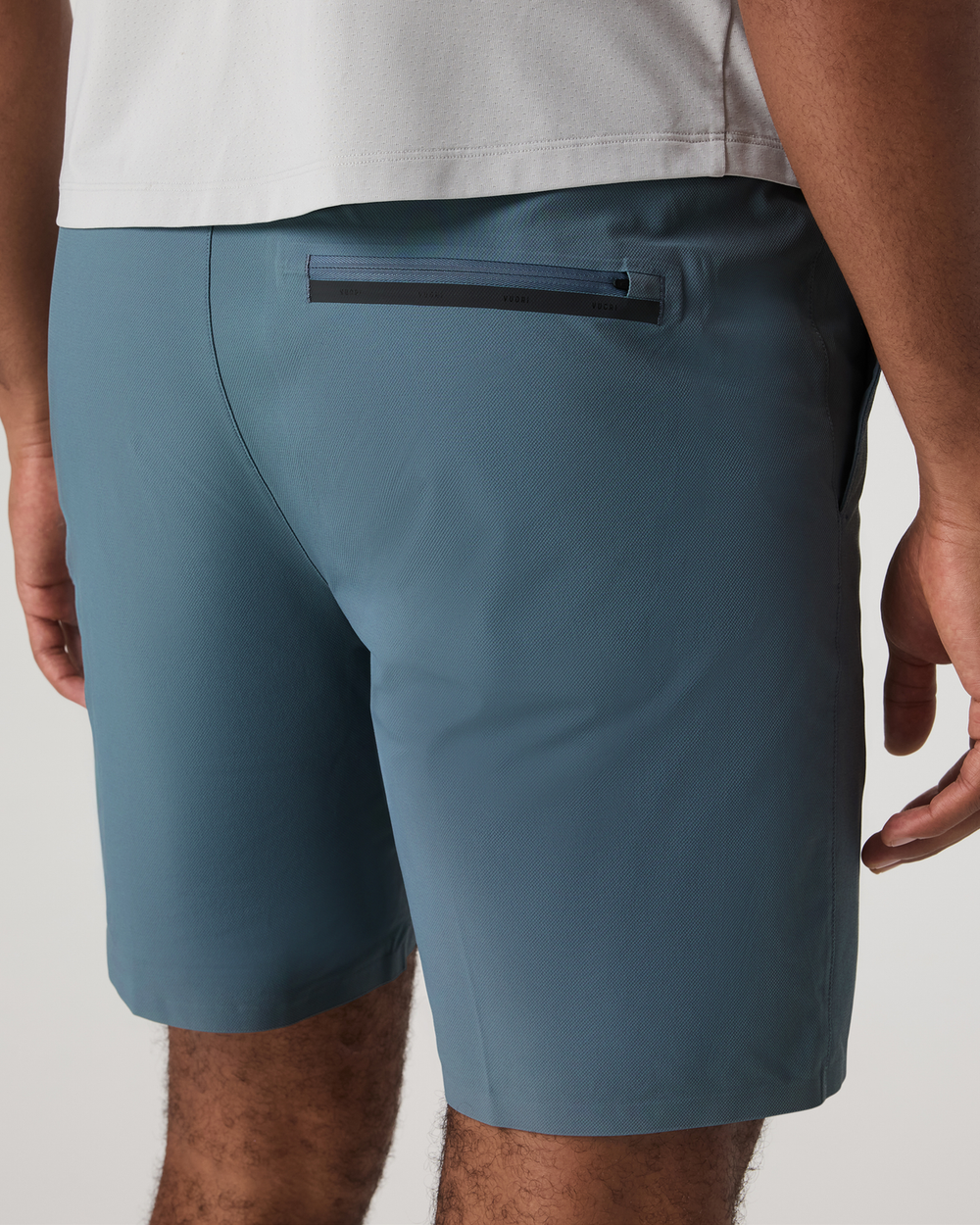 Vuori Grafton Short Unlined 7" Men's Training Shorts in Abyss