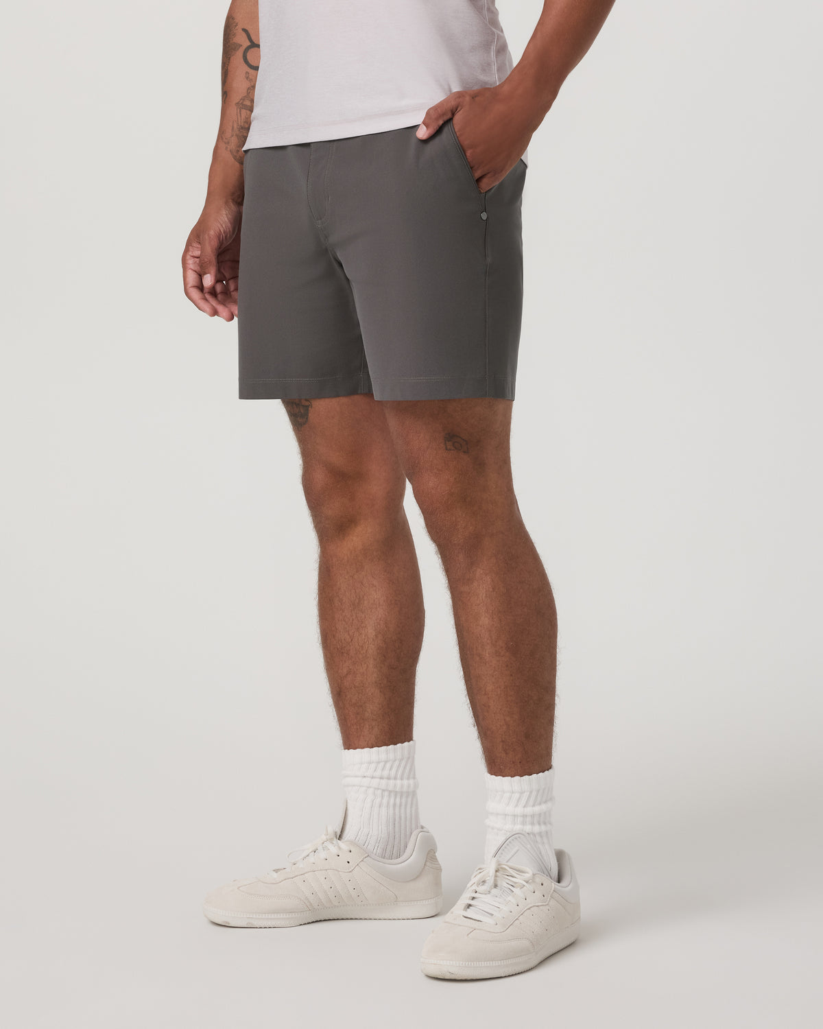 Vuori Meta Short 6" Men's Warm Grey Classic Chino Shorts