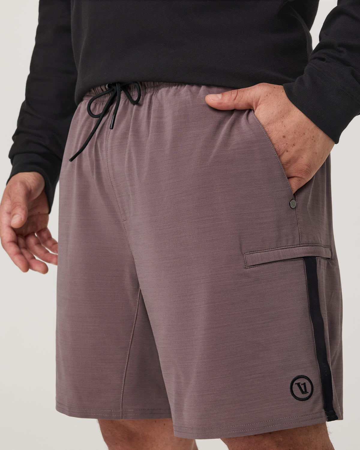 Vuori Elevate Kore Utility Short Lined 7" Men's Huckleberry Short