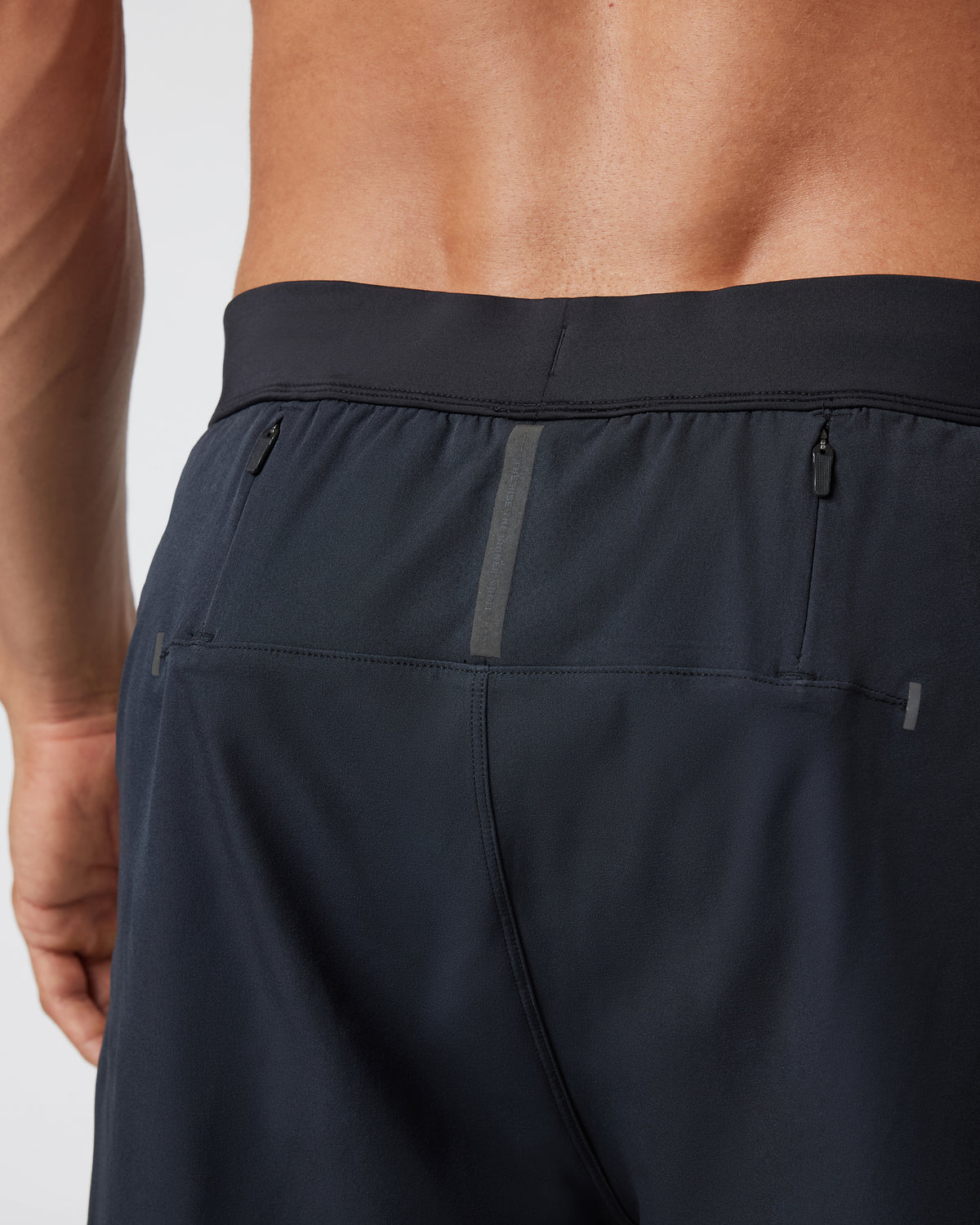 Vuori Qualify Run Short Lined 6" Men's Black Run Shorts