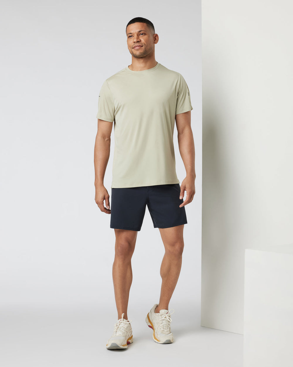 Vuori Qualify Run Short Lined 6" Men's Black Run Shorts