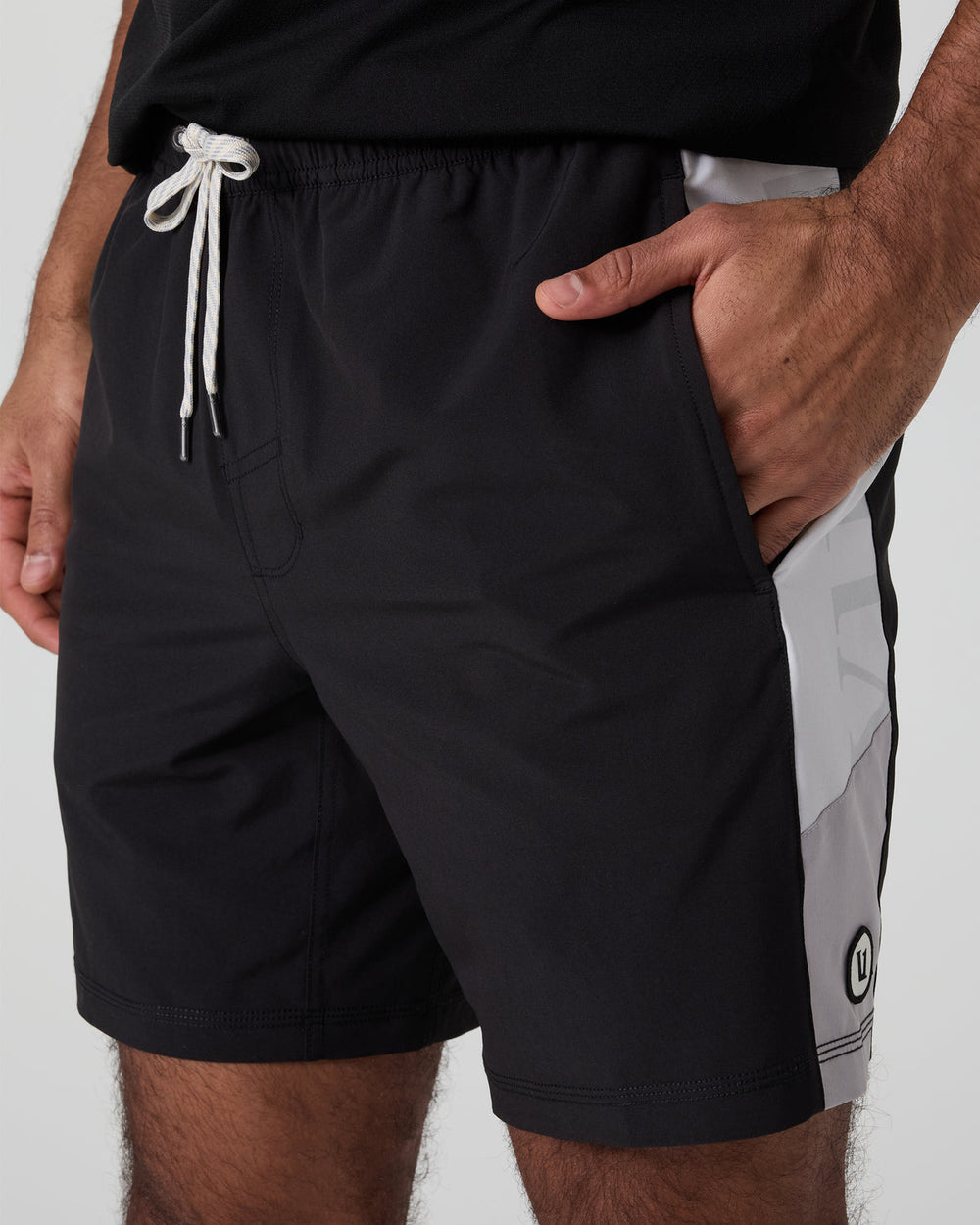 Vuori Kore Short X2 Lined Classic Fit 7" Black/Salt/Amethyst Grey