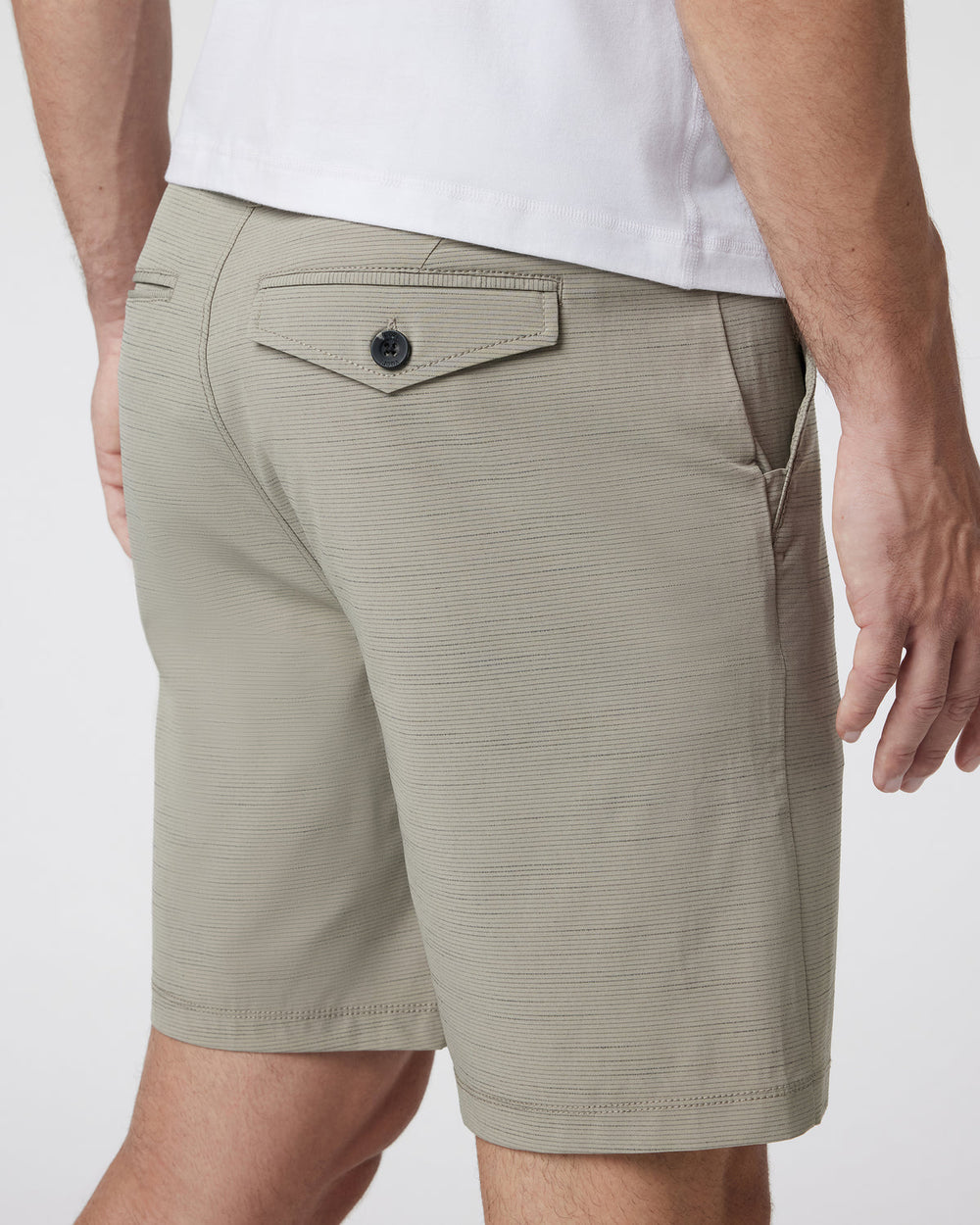 Vuori Pebble Short Men's Lightweight Gravel Tan Golf Shorts