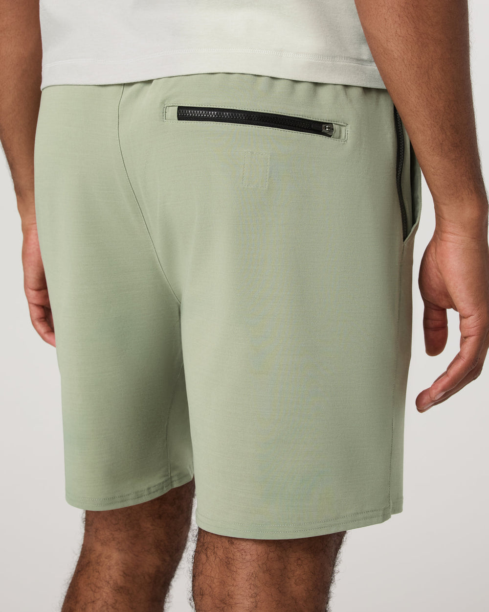 Vuori Elevate Kore Short Unlined 7" Men's Agave Shorts