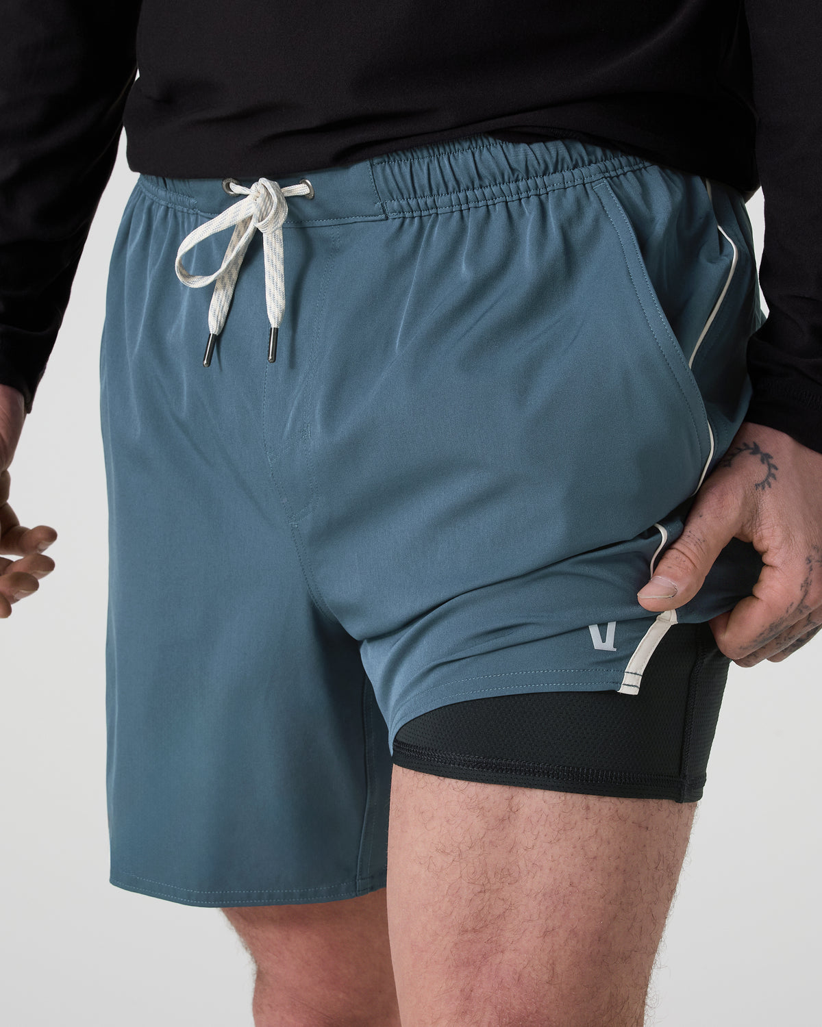 Vuori Trail Short 2.0 Pacific/Heather Grey Running Shorts