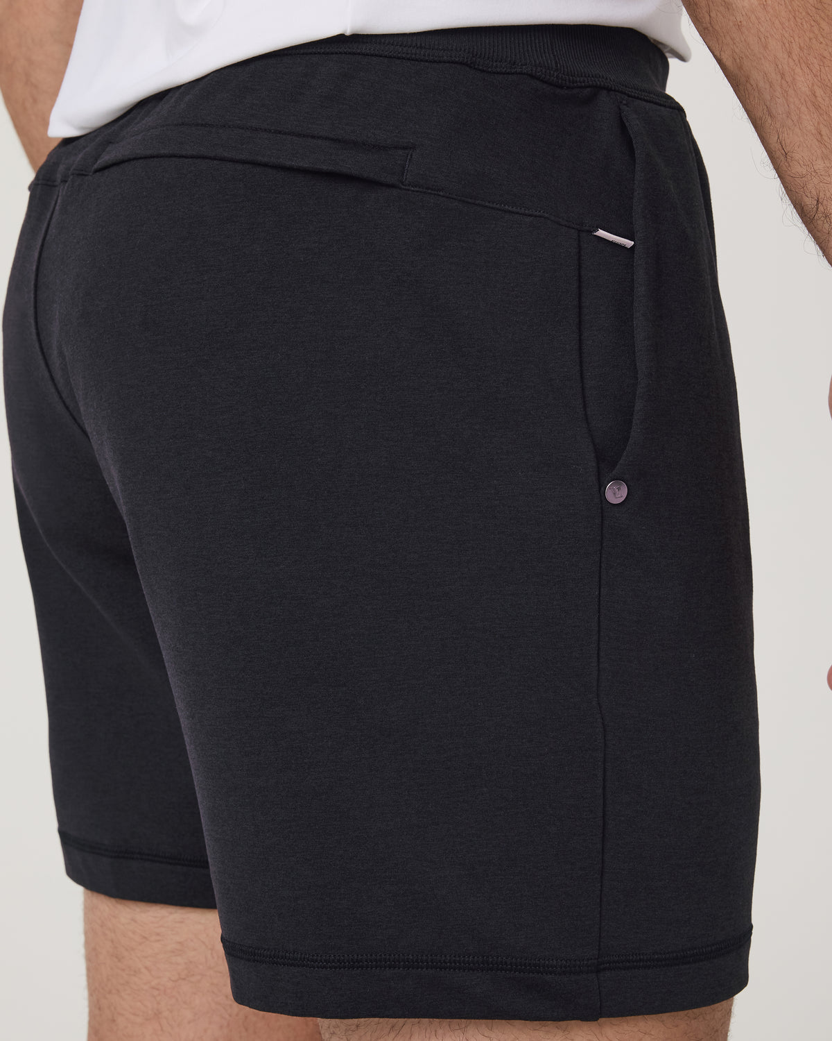 Vuori Coronado Short 5" Men's Black Heather Shorts