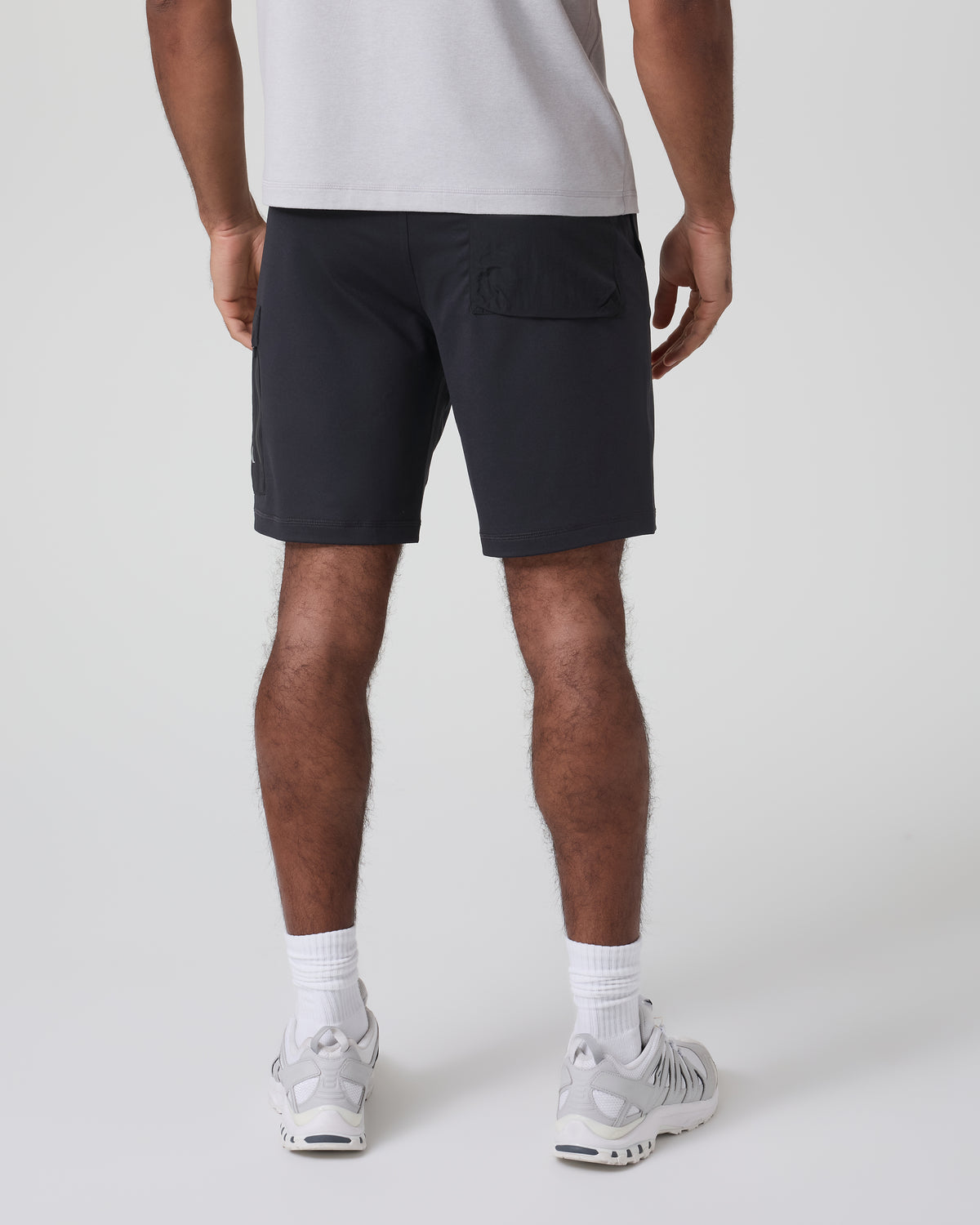 Vuori Sunday Performance Utility Short Classic Fit 8" Black