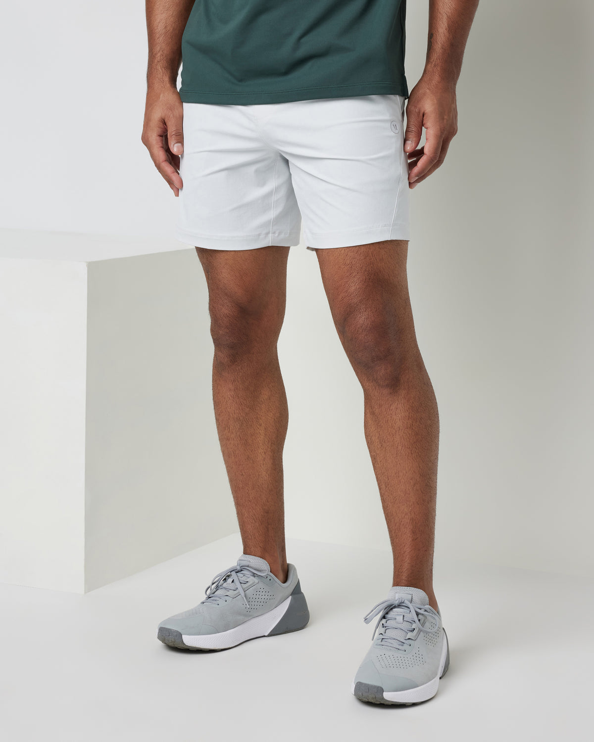 Vuori Crosscourt Short Men's Frost Grey Tennis Shorts