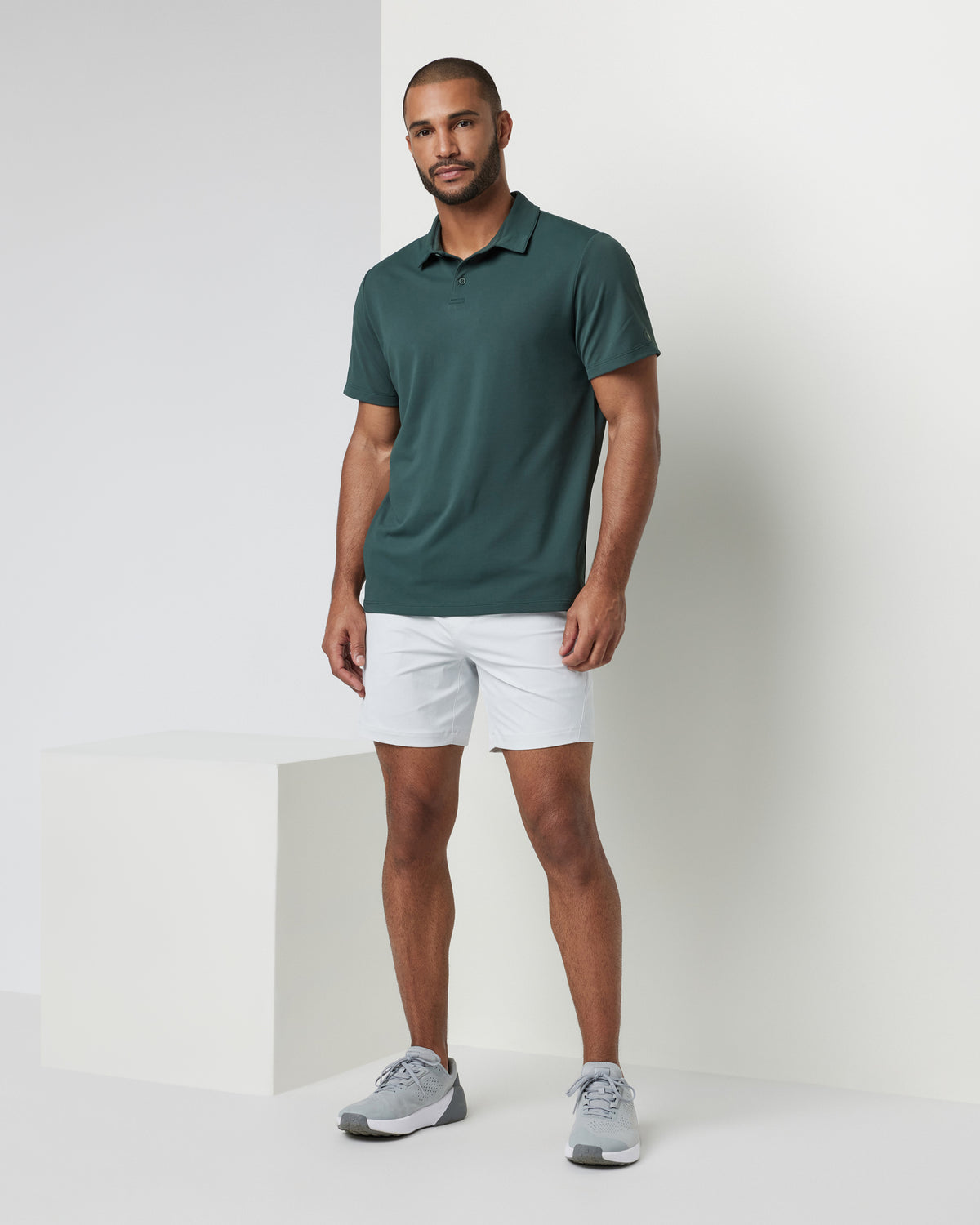 Vuori Crosscourt Short Men's Frost Grey Tennis Shorts