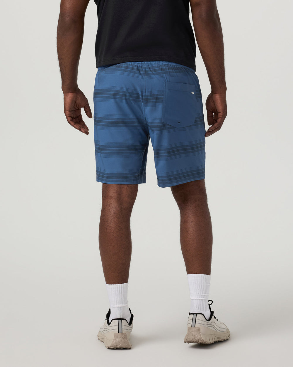 Vuori Kore Short Lined 7" Sea Gradient Stripe Athletic Shorts