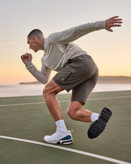 Vuori Sunday Performance Utility Short Classic Fit 8" Warm Grey Heather