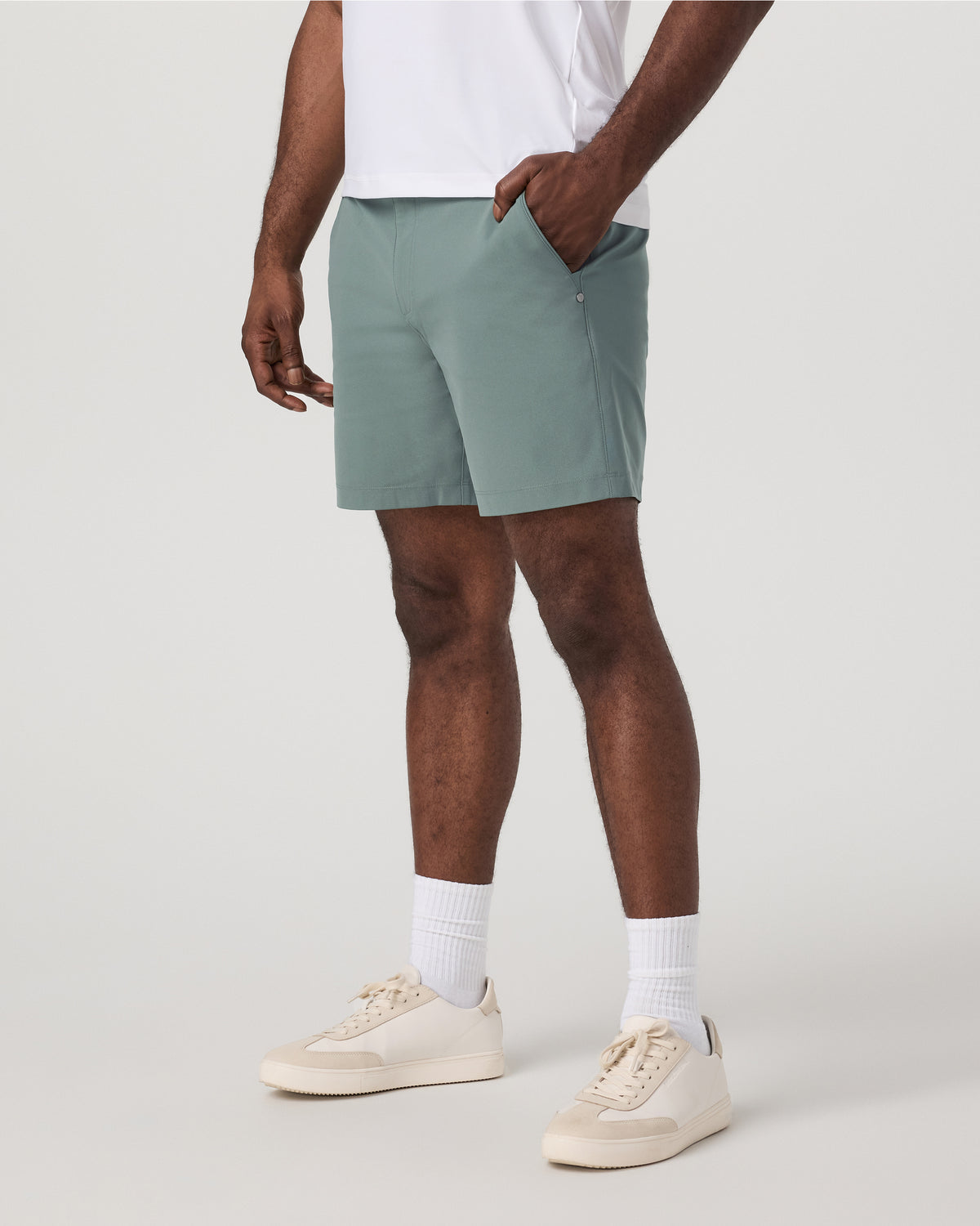 Vuori Meta Short 6" Men's Marsh Classic Chino Shorts