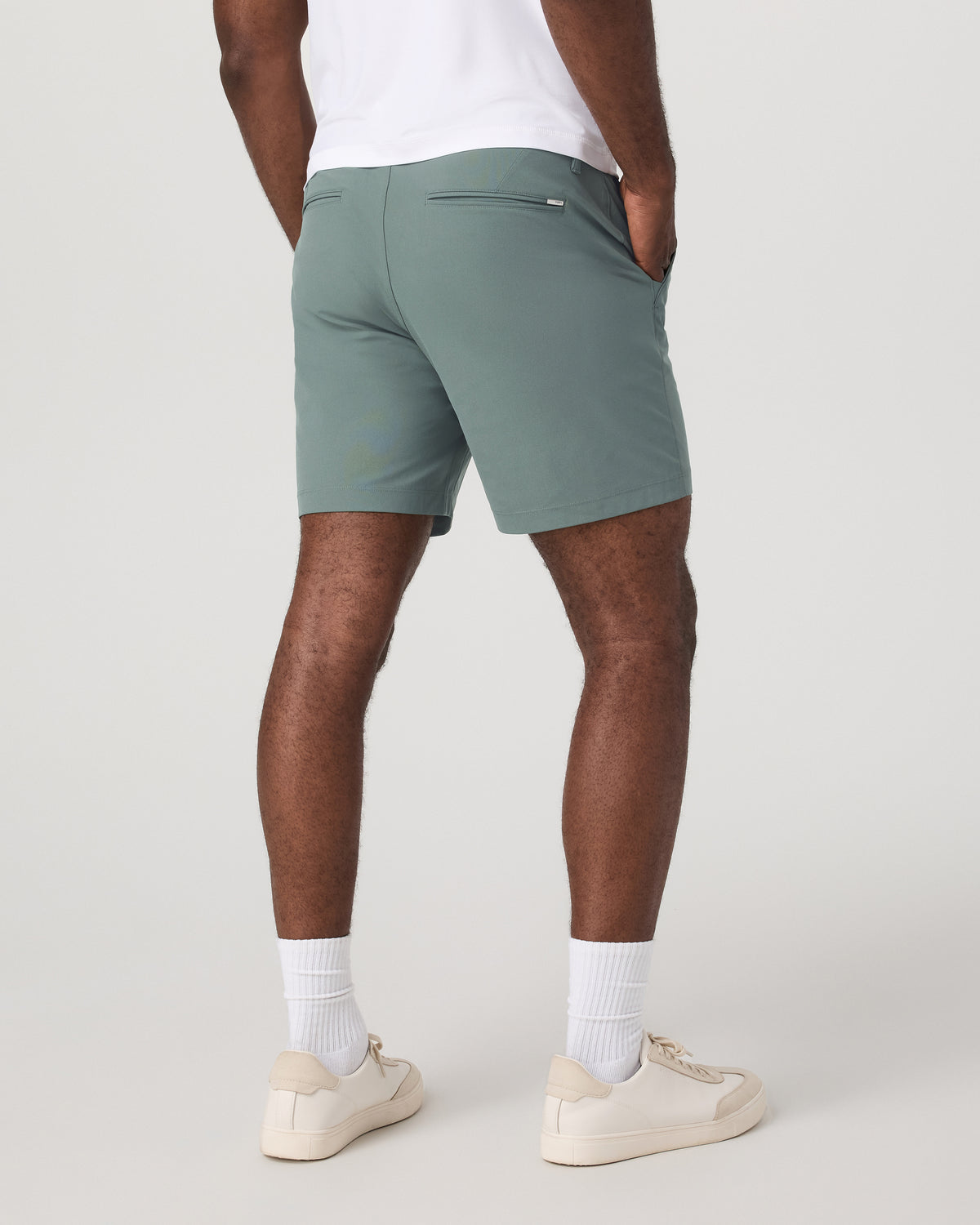 Vuori Meta Short 6" Men's Marsh Classic Chino Shorts
