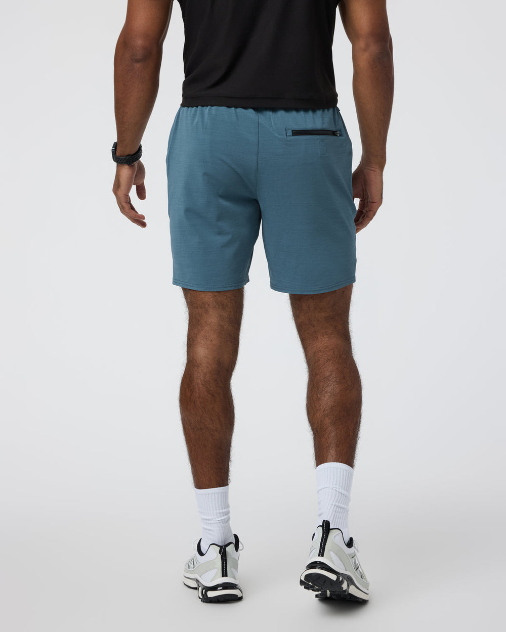 Vuori Elevate Kore Short Lined 7" Light Deep Sea Performance Shorts