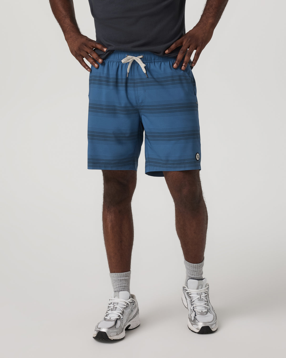 Vuori Kore Short Unlined 7" Sea Gradient Stripe