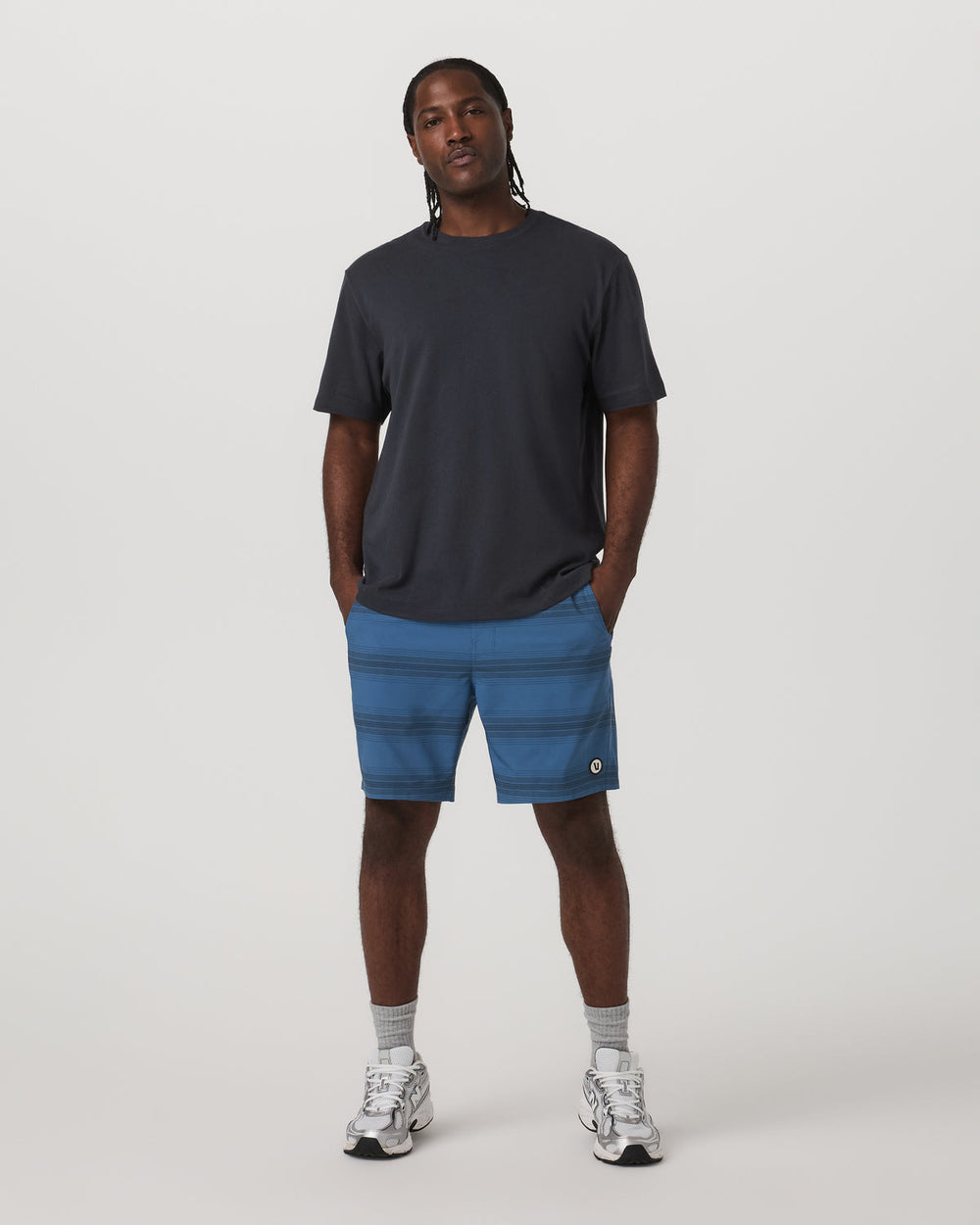Vuori Kore Short Unlined 7" Sea Gradient Stripe
