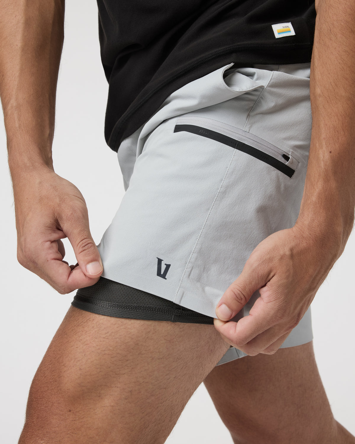 Vuori Grafton Short Lined Classic Fit 7" Sky Grey