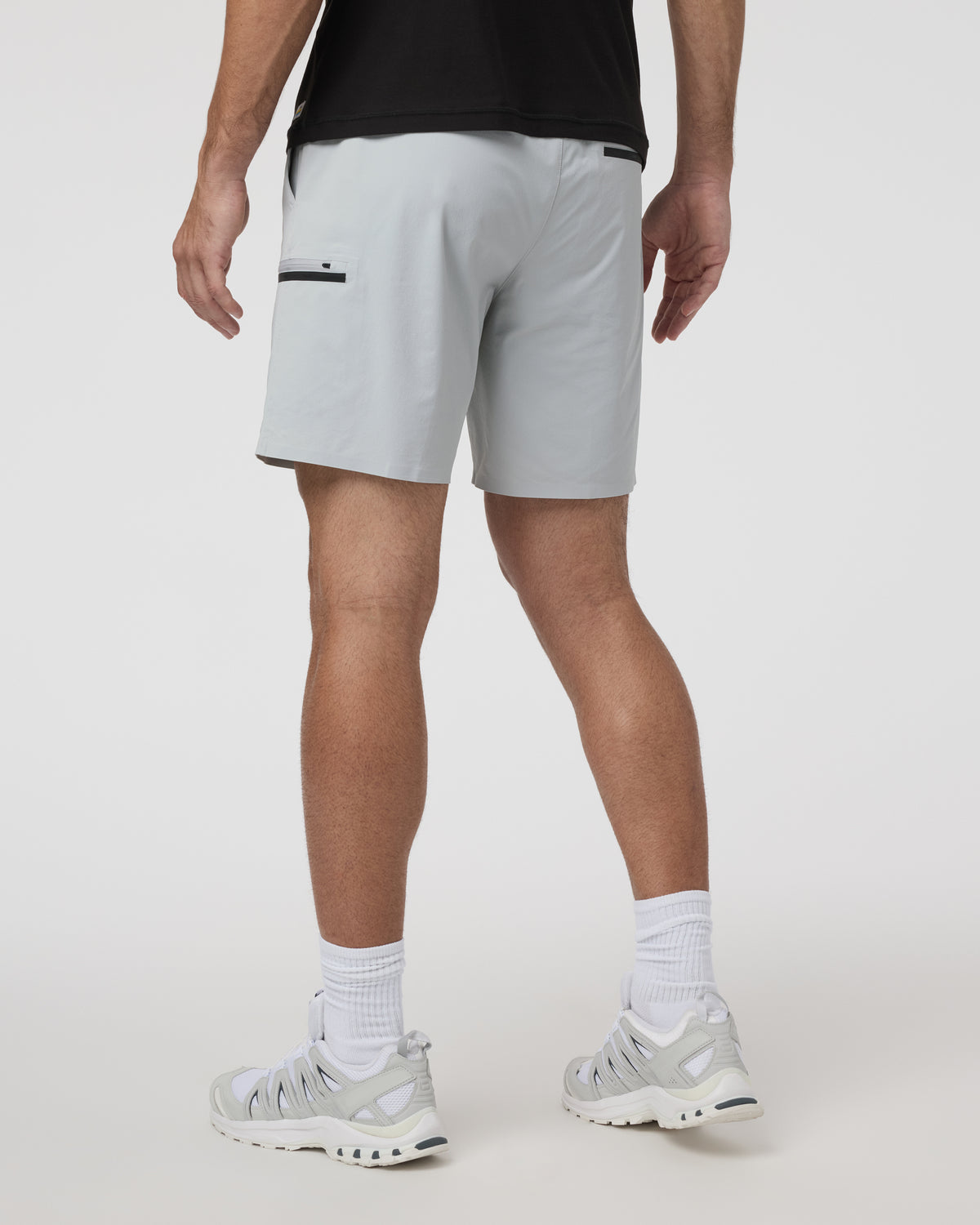 Vuori Grafton Short Lined Classic Fit 7" Sky Grey