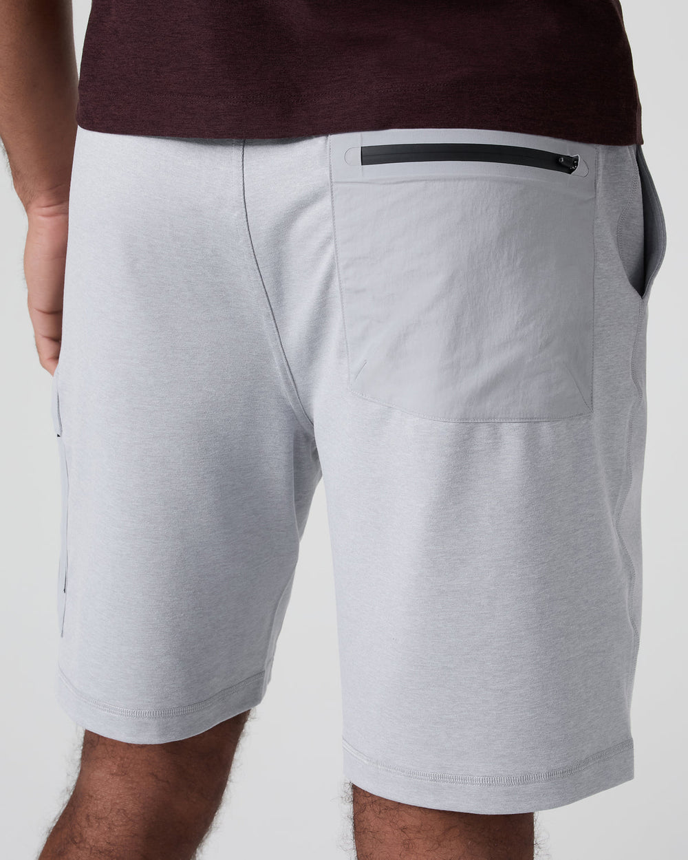 Vuori Sunday Performance Utility Short Classic Fit 8" Platinum Heather
