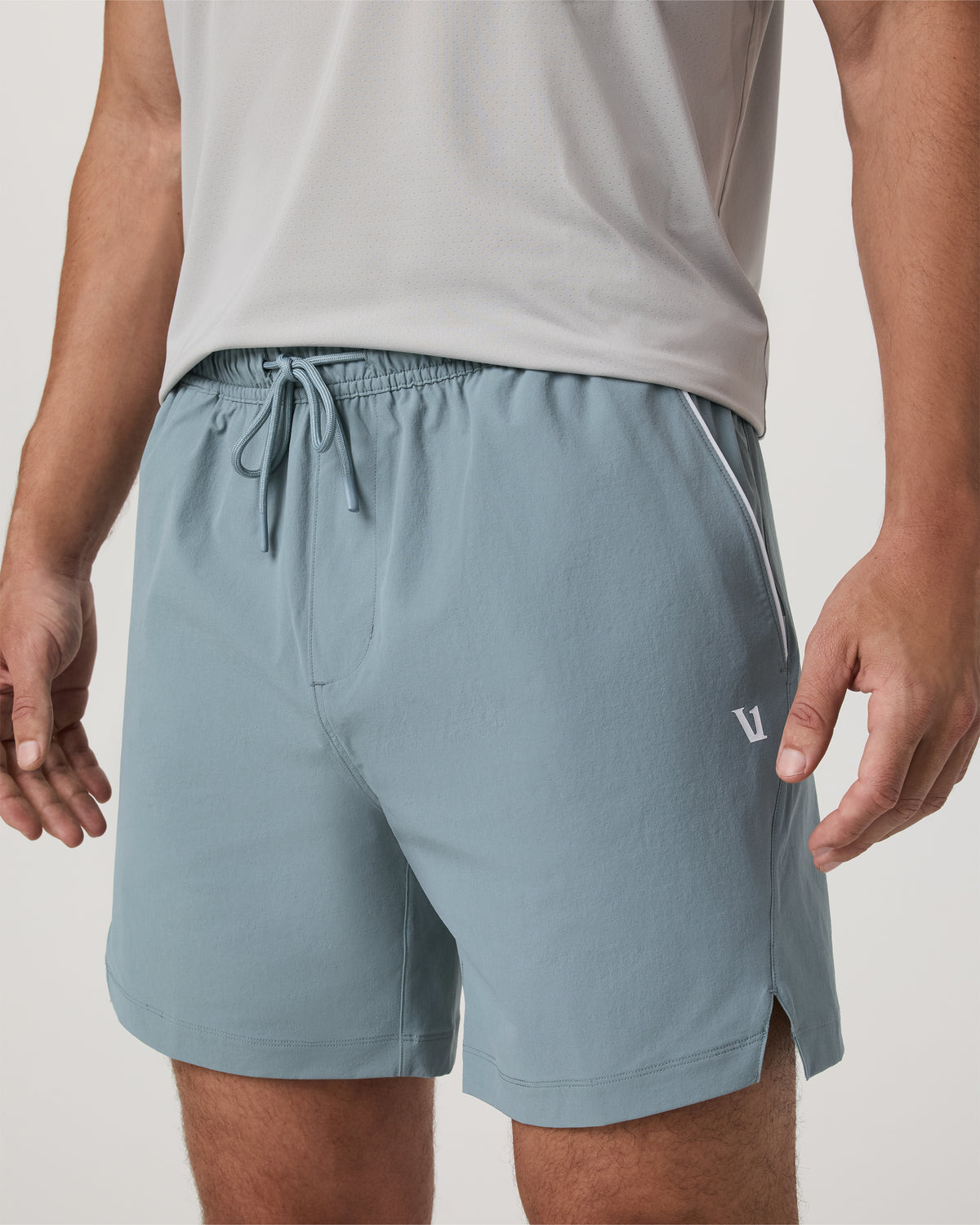 Vuori Crosscourt Short Unlined 7" Men's Mist Tennis Shorts