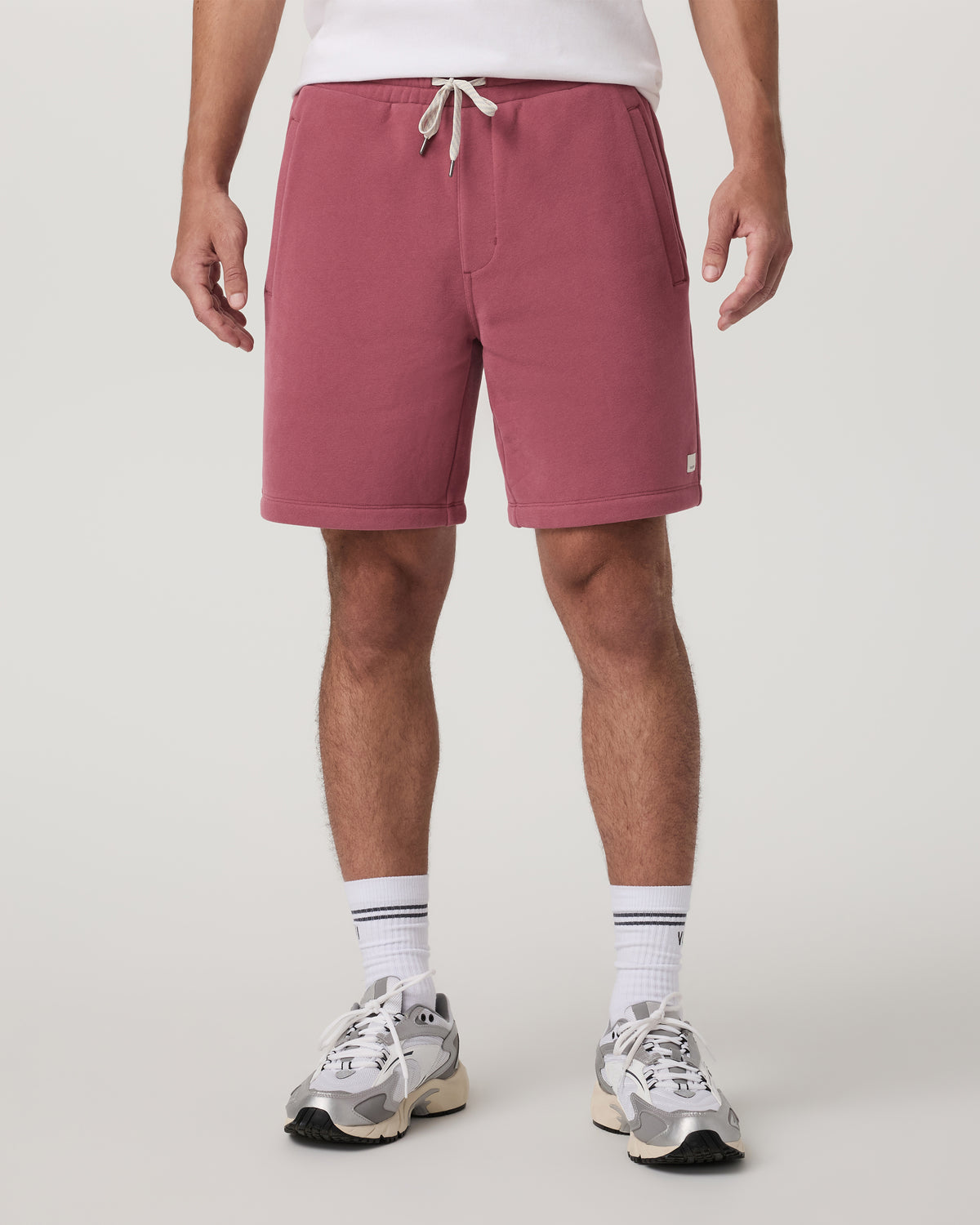 Vuori Seaside Short 8" Relaxed Men's Berry Lounge Shorts