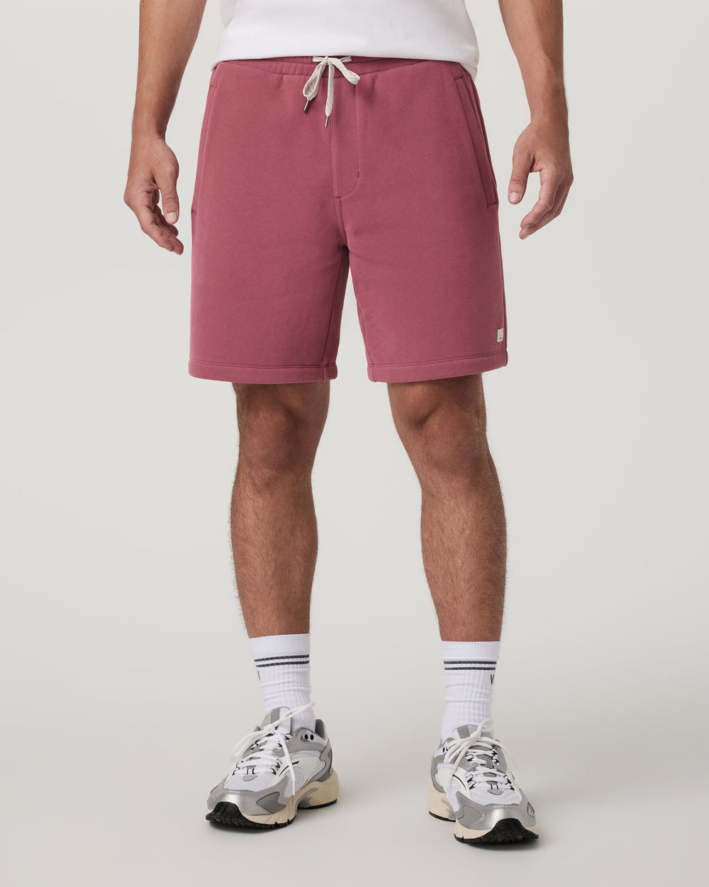 Vuori Seaside Short 8" Relaxed Men's Berry Lounge Shorts