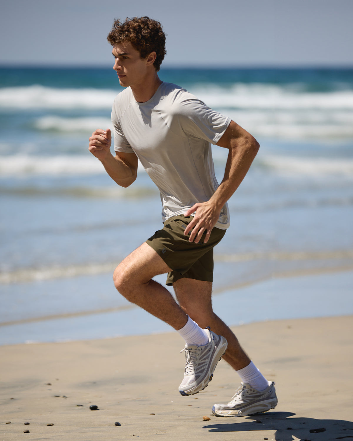 Vuori Grafton Short Unlined Classic Fit 7" Moss Green