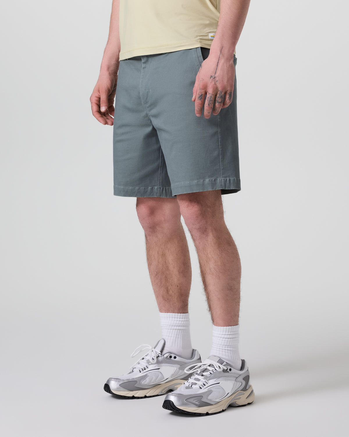 Vuori Fletcher Short Classic Fit 8" Dusty Blue