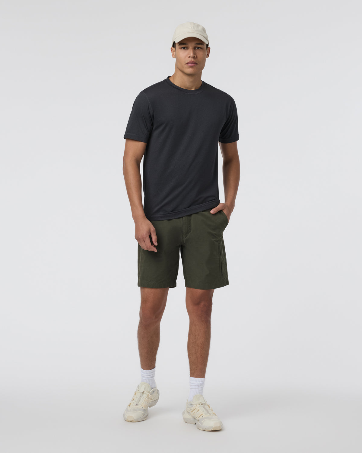 Vuori Barren Explorer Short Classic Fit 8" Kale
