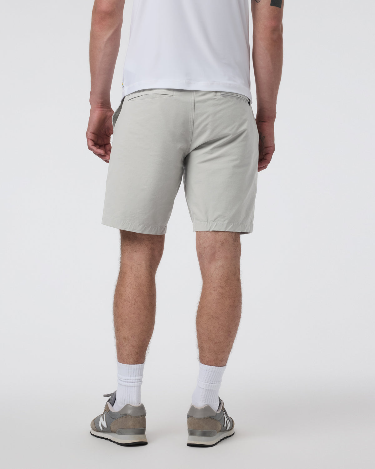 Vuori Barren Explorer Short Classic Fit 8" Talc