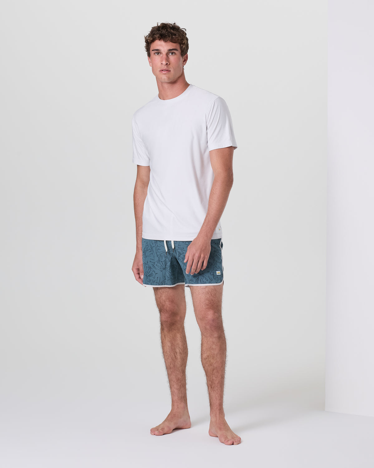 Vuori Banks Short 5" Deep Sea Lily Active Shorts