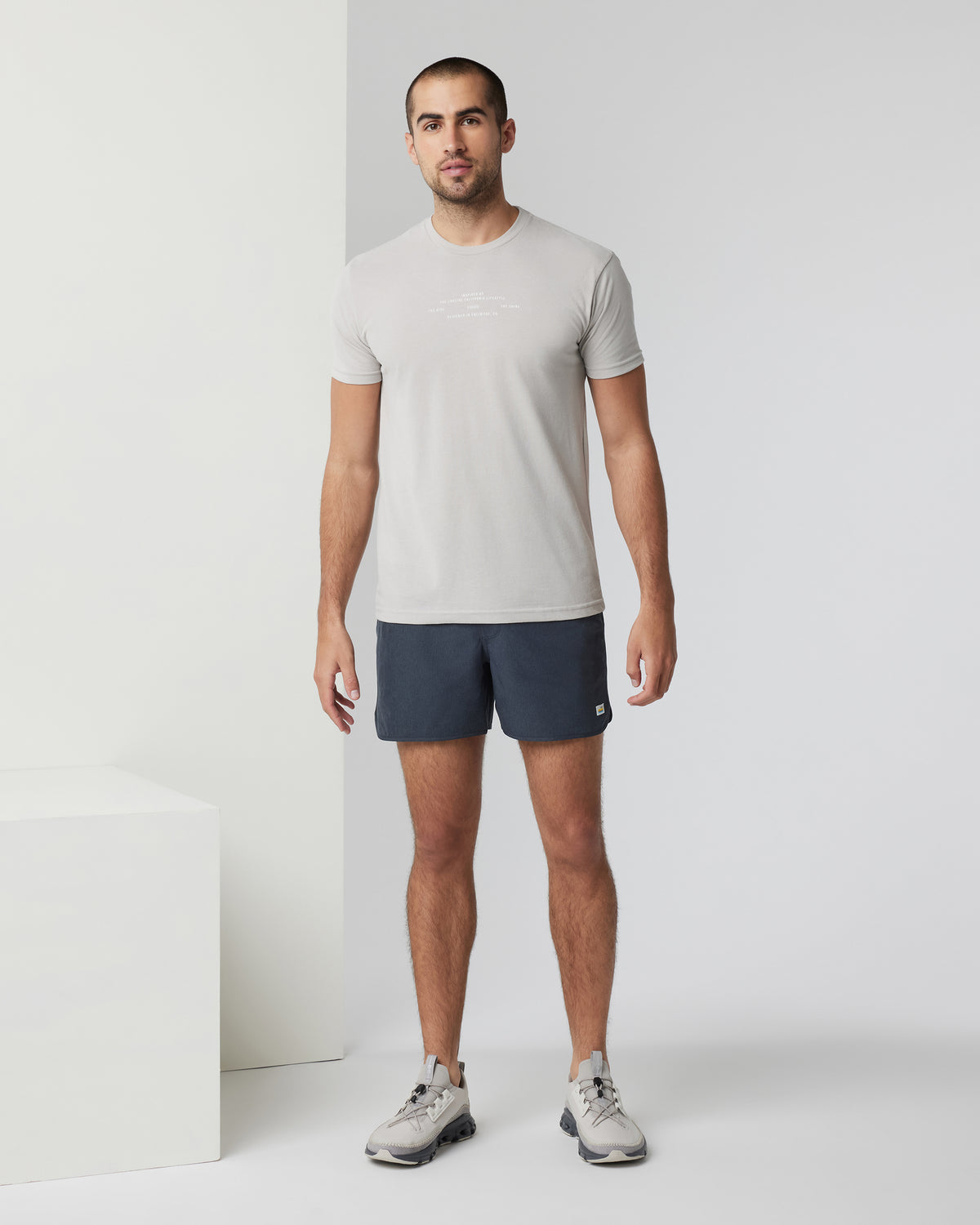Vuori Banks Short 5" Navy Linen Texture Athletic Shorts