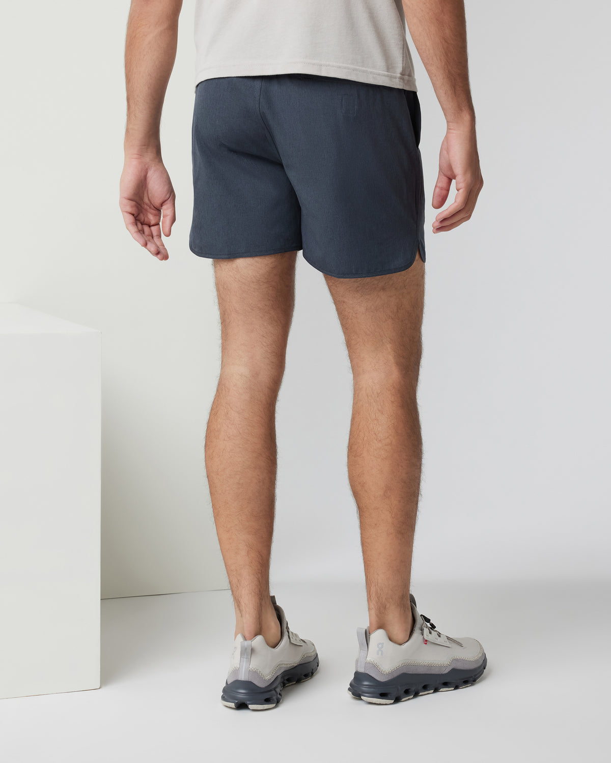 Vuori Banks Short 5" Navy Linen Texture Athletic Shorts