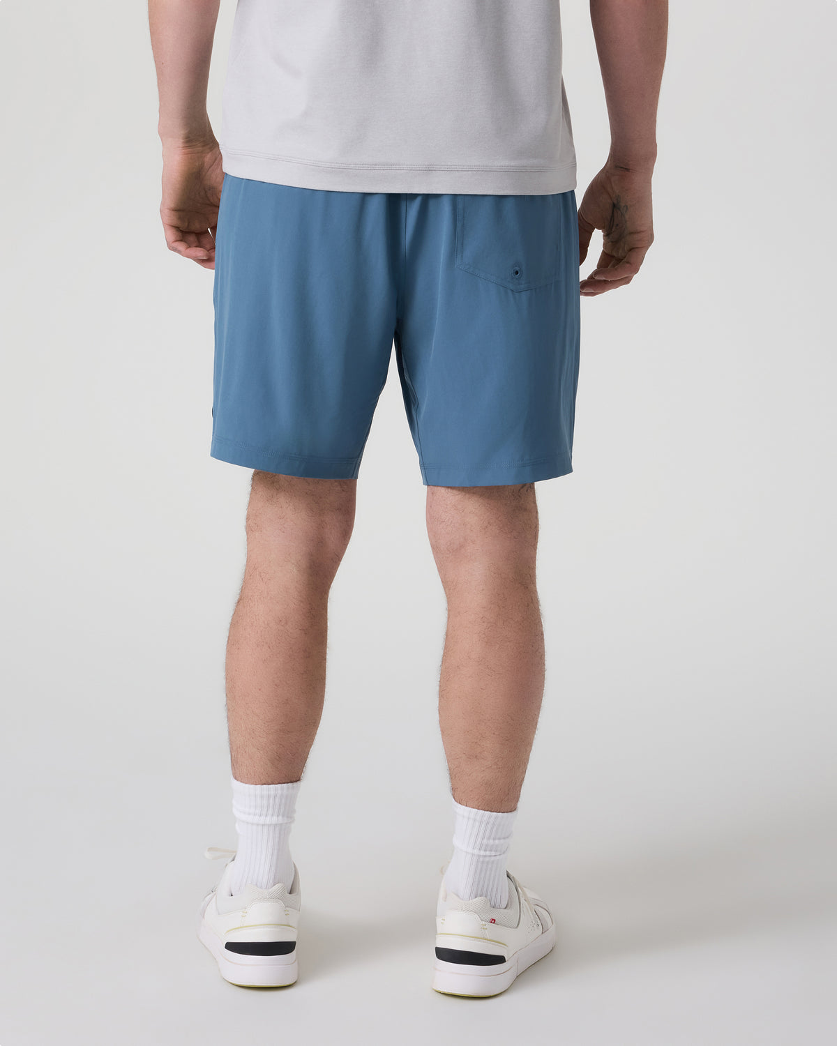 Vuori Kore Short Lined 7" Men's Pool Blue Tonal Athletic Shorts