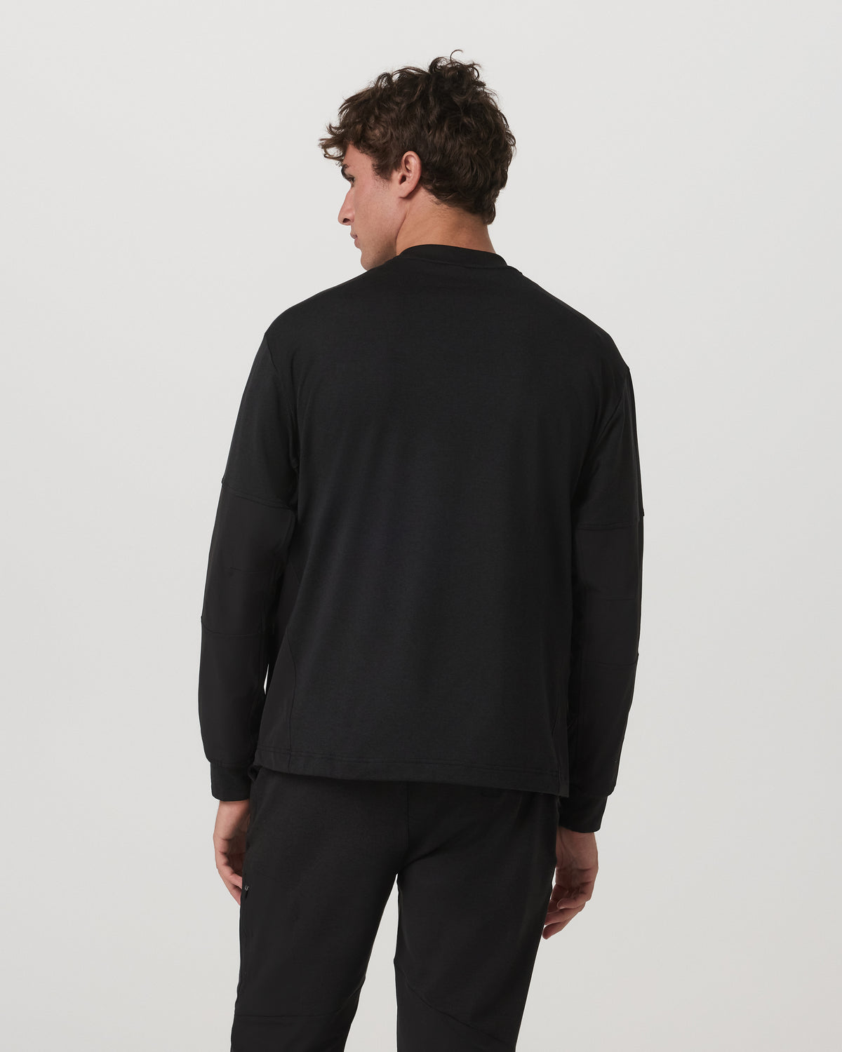 Vuori Coronado Mixed Media Crew Men's Black Heather Crewneck