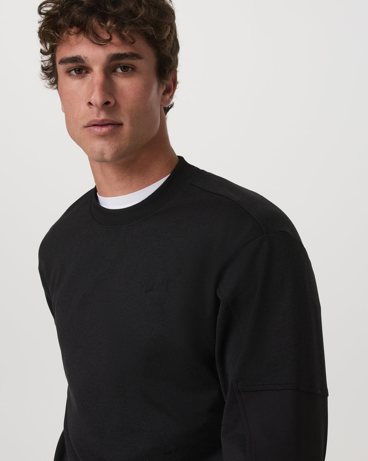 Vuori Coronado Mixed Media Crew Men's Black Heather Crewneck