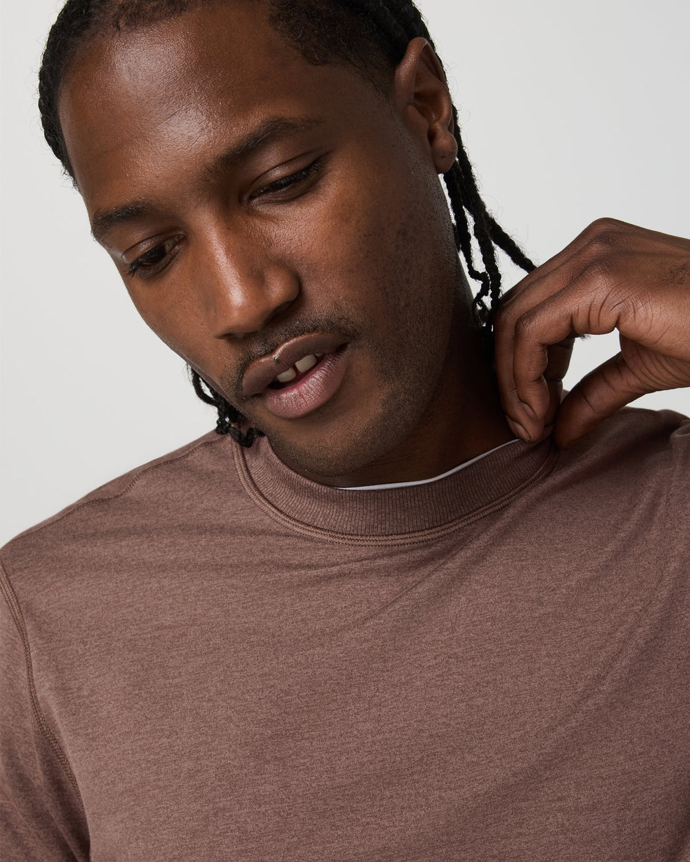 Vuori Ponto Performance Crew Men's Sable Heather Crew Neck