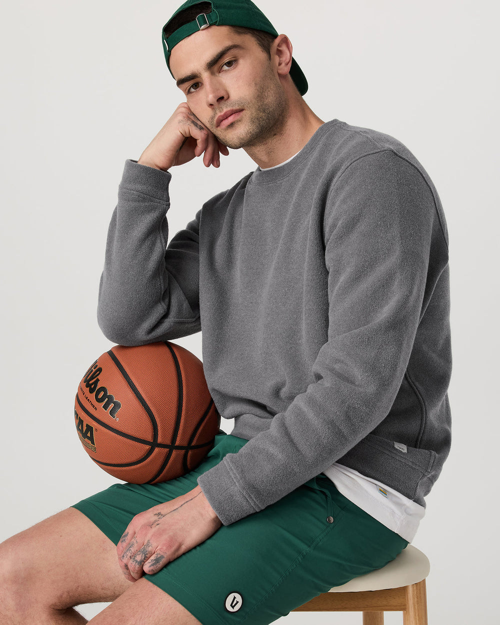 Vuori Beach Fleece Crew Men's Pinecone Heather Crewneck
