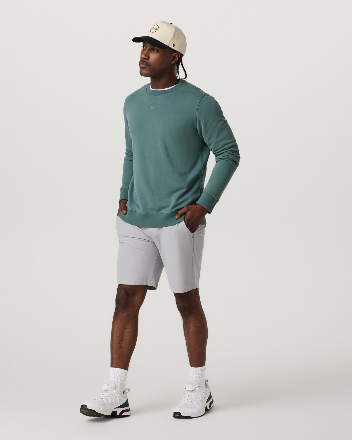 Vuori Cypress Logo Crew Men's Bluegrass Sweatshirt