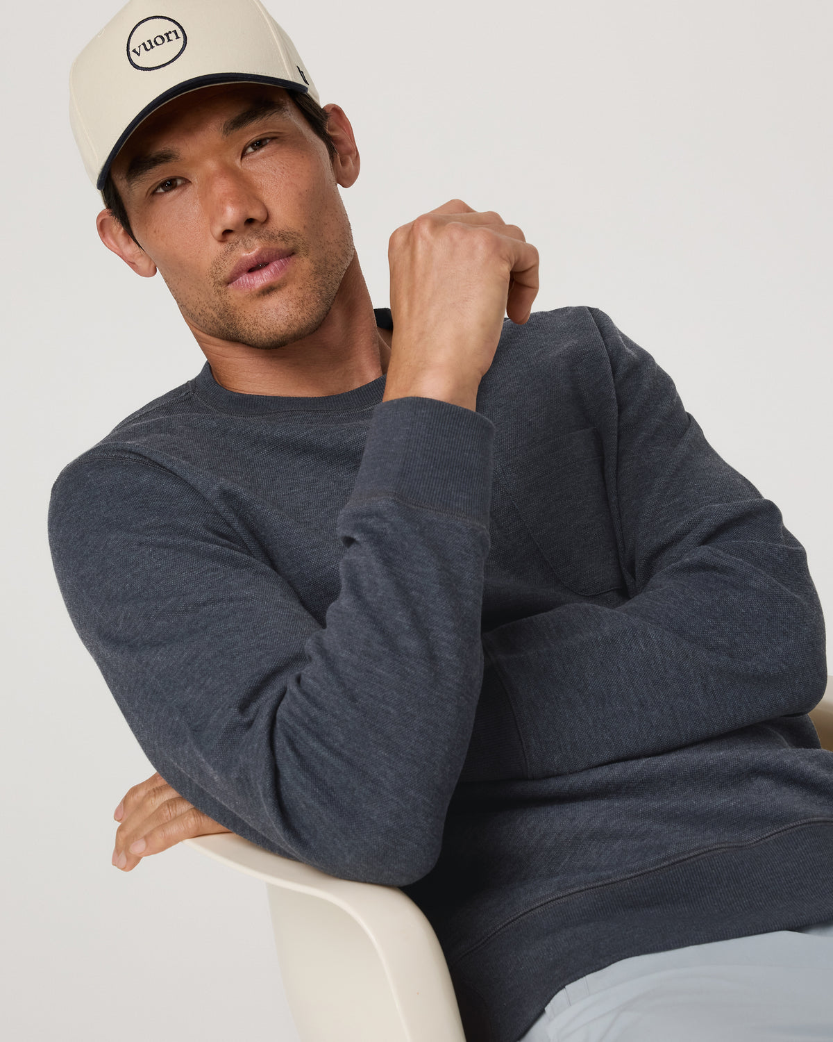 Vuori Jeffreys Crew 2.0 Men's Navy Heather Pullover Crewneck