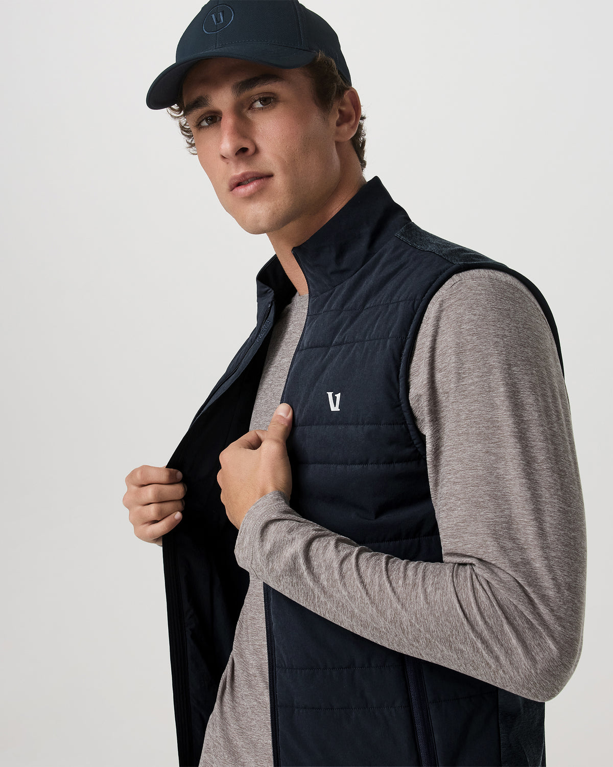 Vuori Sunday Insulated Hybrid Vest Ink Heather Training Vest