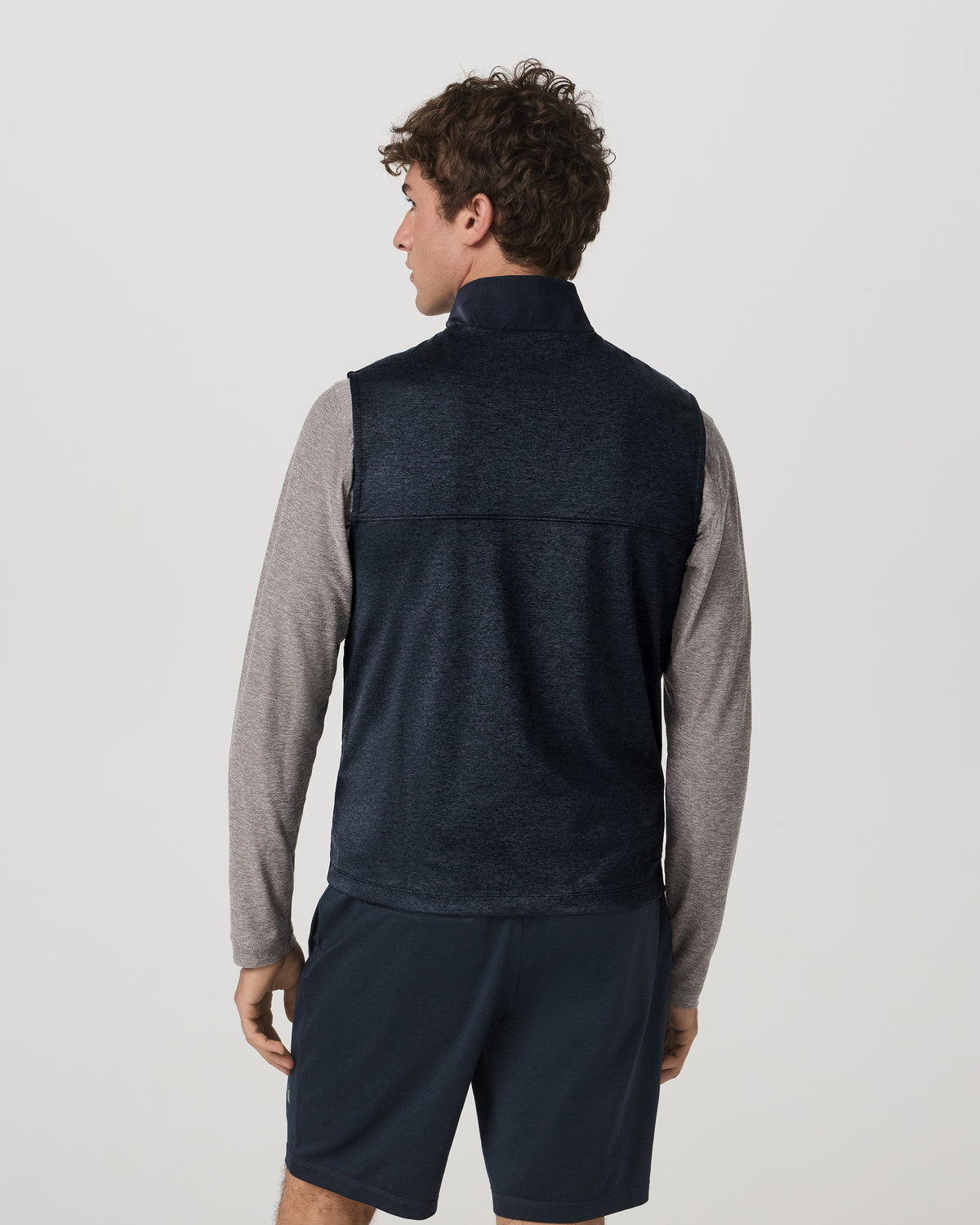 Vuori Sunday Insulated Hybrid Vest Ink Heather Training Vest