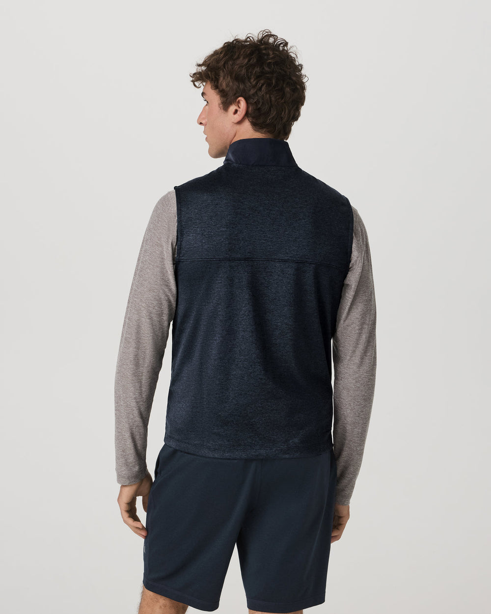 Vuori Sunday Insulated Hybrid Vest Ink Heather Training Vest